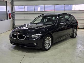 damaged passenger cars BMW 3-serie 318D 2015/6