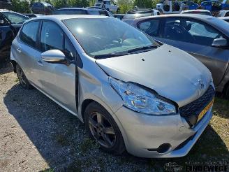 Dezmembrări autoturisme Peugeot 208 208 I (CA/CC/CK/CL), Hatchback, 2012 / 2019 1.2 Vti 12V PureTech 82 2013/11
