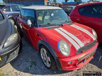 Vrakbiler auto Mini Mini Mini (R50/53), Hatchback, 2001 / 2007 1.6 16V Cooper 2002/6