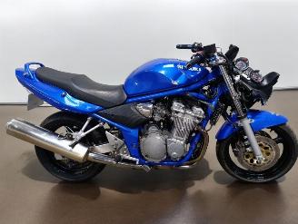 skadebil motor Suzuki Bandit 600  2004/3