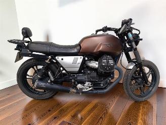 krockskadad bil motor Moto Guzzi V 7 STONE 2019/5
