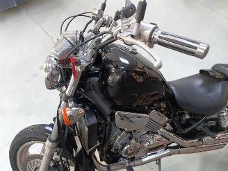 Honda Shadow 750  picture 7