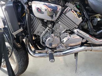 Honda Shadow 750  picture 5