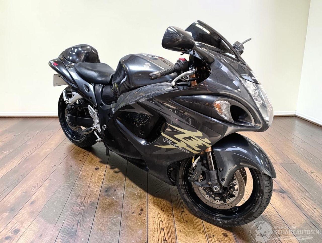 Suzuki GSX 1300 R