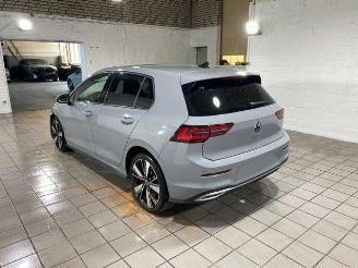 Damaged car Volkswagen Golf GTE PANO/KAM/NAVI 2024/4