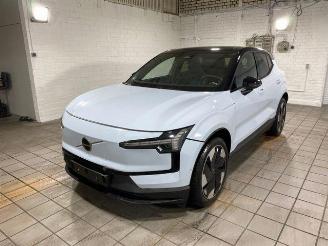 Voiture accidenté Volvo EX30 Ultra AWD Performance PANO/360/H&K/NAVI 2025/5