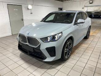 uszkodzony samochody osobowe BMW iX2 eDrive20 M Sport KAM 2025/8
