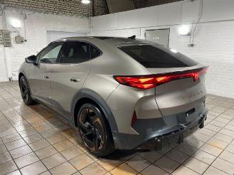 krockskadad bil auto Cupra Tavascan Endurance 82 kWh/PANO/HUD/360/NAVI 2025/11