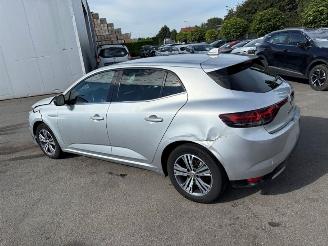 Coche accidentado Renault Mégane  2021/4