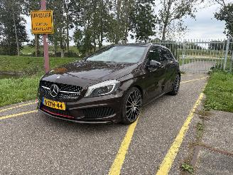 Coche accidentado Mercedes A-klasse 250 Sport 4MATIC Prestige 2015/3
