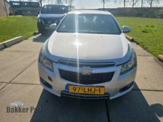 Salvage car Chevrolet Cruze Cruze (300), Sedan, 2009 / 2015 1.8 16V VVT 2010/4