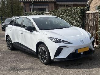 Voiture accidenté MG MG4 SPORT 51 kWh  243PK 350KM ACTIERADIUS 2023/12