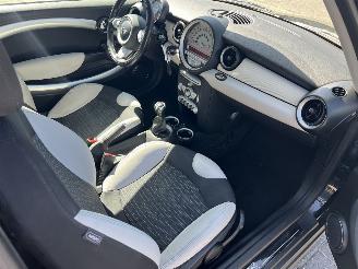 Mini Cooper 1.6 Cooper Camden picture 23