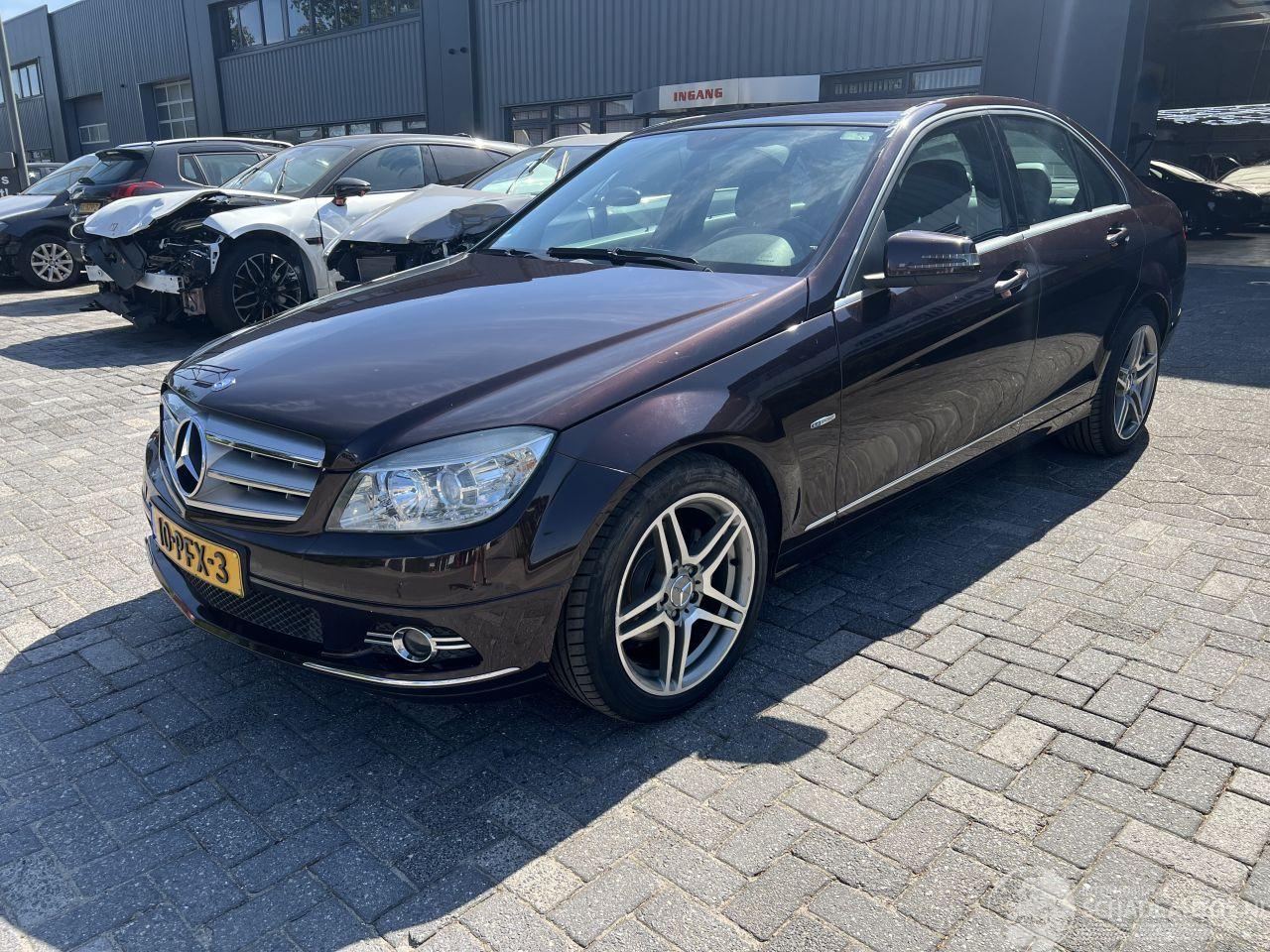 Mercedes C-klasse 180 CGI BlueEFFICIENCY Business Class Avantgarde