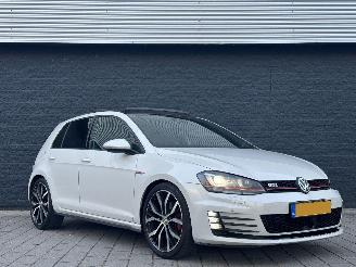 Avarii autoturisme Volkswagen Golf 2.0 TSI GTI Panorama Leer dynaudio Trekhaak 2013/1