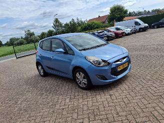 Voiture accidenté Hyundai Ix20 1.6i  125pk  automaat   clima 2012/2