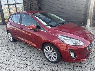 skadebil auto Ford Fiesta 1.0 AUTOMAAT TITANIUM RIJDBARE SCHADE BOUWJAAR 2017 7850 EURO 2017/12