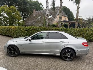 Mercedes E-klasse 200 CDI AUTOMAAT SUPER NETTE AUTO picture 3