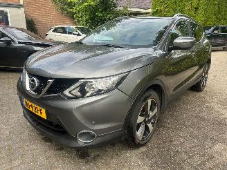 Unfallwagen Nissan Qashqai 1.2 N-CONNECTA KM NAP PANO 2017/2