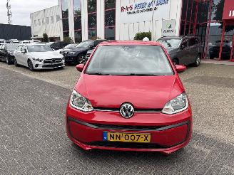 damaged passenger cars Volkswagen Up! rijdbare schade 2017/1