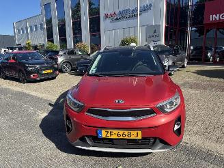 krockskadad bil auto Kia Stonic 1.0 GDI DYN.+ LINE 2019/5