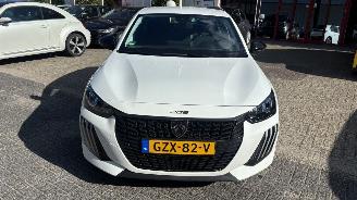 krockskadad bil auto Peugeot 208 1.2 PURETECH 75 STYLE 2025/1