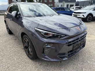 Vaurioauto  passenger cars Cupra Terramar 1.5 eTSi 150 Pk automaat 2025/1