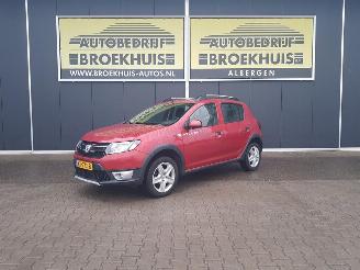 Vaurioauto  passenger cars Dacia Sandero 0.9 TCe 10th Anniversary 2015/8