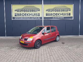 Damaged car Renault Modus 1.2-16V Dynamique Luxe 2006/2