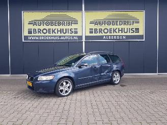 Vaurioauto  passenger cars Volvo V-50 1.8 Edition II 2008/2