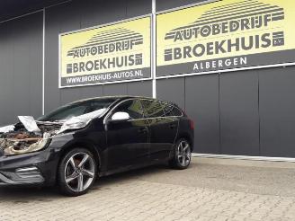 demontáž osobní automobily Volvo V-60 V60 I (FW/GW), Combi, 2010 / 2018 2.0 D4 16V 2014/6
