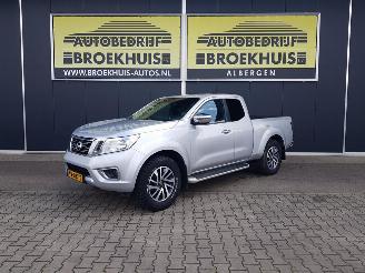Nissan Navara 2.3 dCi Tekna King Cab picture 1