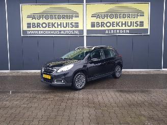 Damaged car Peugeot 2008 1.2 VTi Active Pack Premium Automatic 2014/6