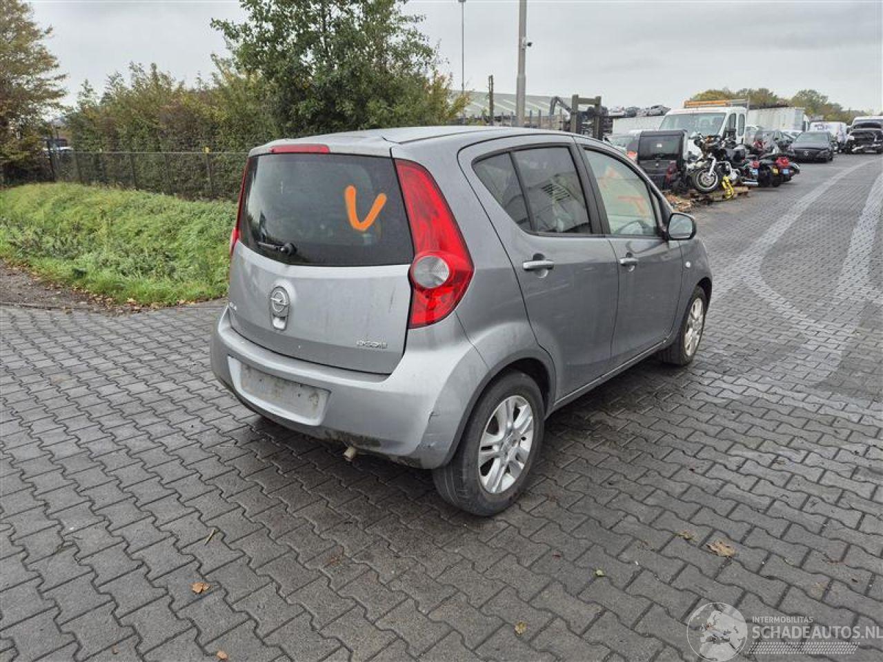 Opel Agila 1.0 12V