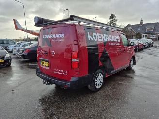 krockskadad bil bedrijf Opel Vivaro 2.0 CDTi 2020/2