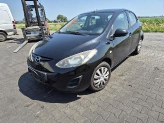 Mazda 2 1.3 picture 3