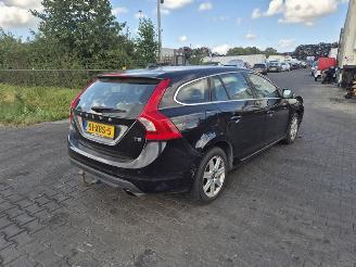 Démontage voiture Volvo V-60 T3 2012/5