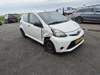 Toyota Aygo 1.0 12v picture 4