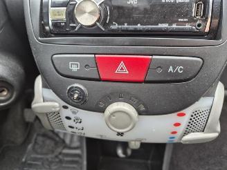 Toyota Aygo 1.0 12v picture 8