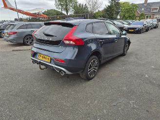 skadebil auto Volvo V-40 D2 2016/11