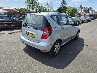 krockskadad bil auto Mercedes A-klasse A180  54000 km!!!!! 2011/12