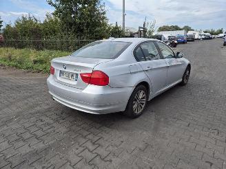 Coche siniestrado BMW 3-serie 318d 2010/1