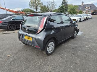 Schadeauto Toyota Aygo 1.0 12v 2018/3