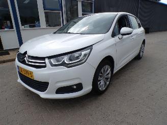 Unfallwagen Citroën C4 1.2 Pure Tech Feel 2015/6
