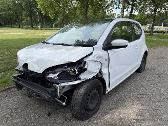 uszkodzony samochody osobowe Volkswagen Up!  2013/1