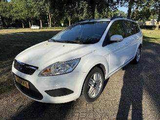 skadebil auto Ford Focus  2009/1