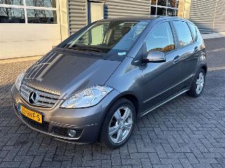 Auto incidentate Mercedes A-klasse 1.5 A-150 5-Drs. Hatchback 4Dr Benzine 1.498cc 70kW (95pk) FWD 2009/3