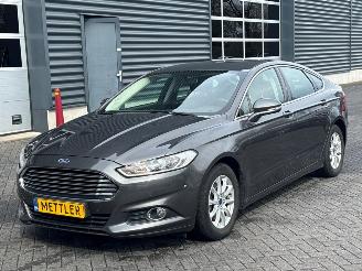 Schadeauto Ford Mondeo 1.5 EcoBoost 16V Hatchback  Benzine 1.498cc 118kW (160pk) FWD 2016/8