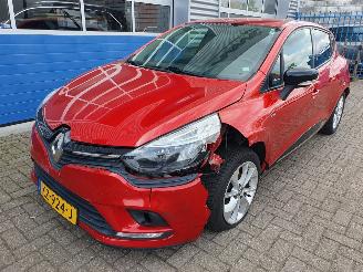 Unfallwagen Renault Clio 0.9 TCe Limited 2016/11