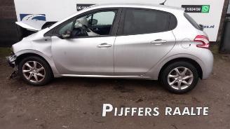 Dezmembrări autoturisme Peugeot 208 208 I (CA/CC/CK/CL), Hatchback, 2012 / 2019 1.2 Vti 12V PureTech 82 2015/1